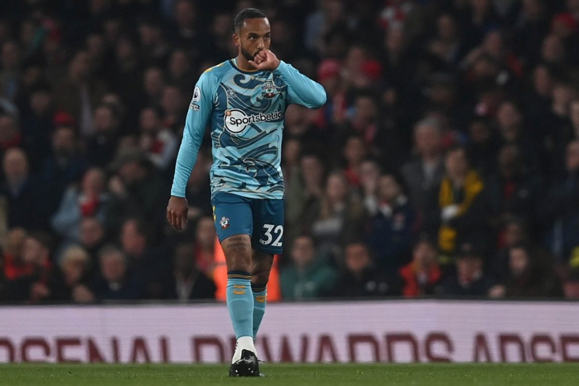 Theo Walcott končal nogometno pot
