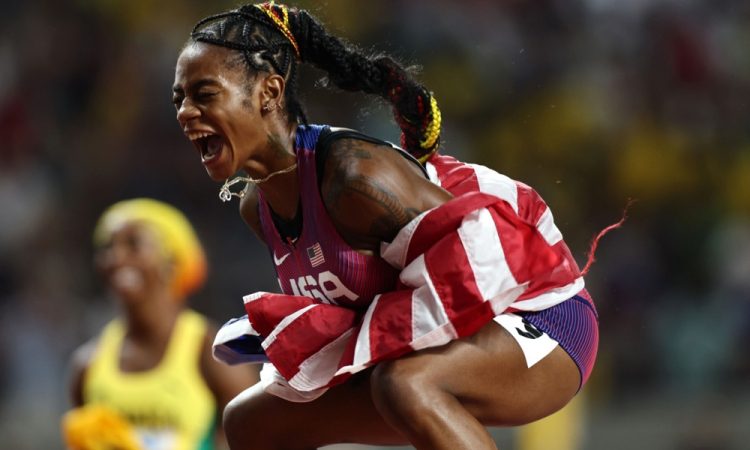 Richardson iz ZDA presenetila Jamajčanke na 100 m