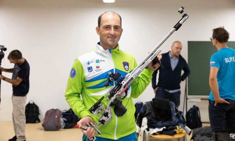 Robert Markoja 22. na SP v Bakuju