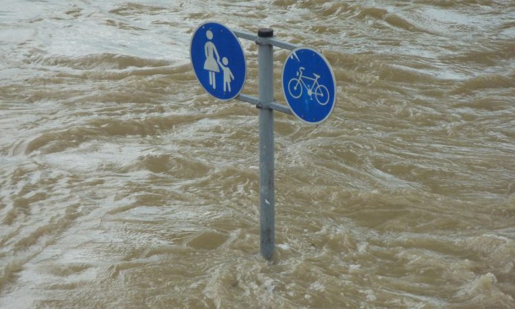 V naslednjih petih letih za popoplavne ukrepe do sedem milijard evrov