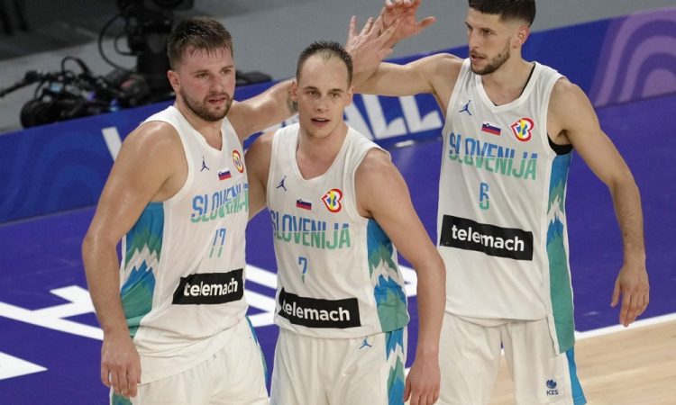 Nepremagana Nemčija naslednji izziv za slovenske košarkarje