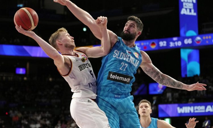 Slovenija doživela prvi poraz na SP