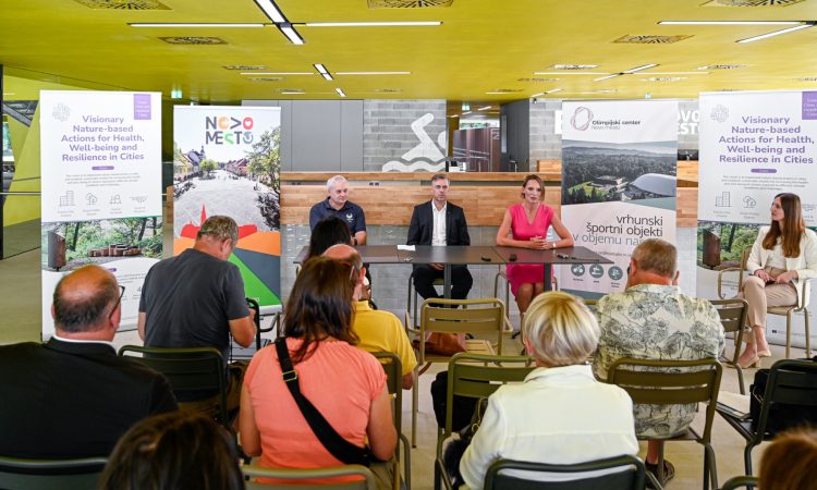 Ob odprtju Bazena Novo mesto veliko zanimanja in že prva arhitekturna nagrada