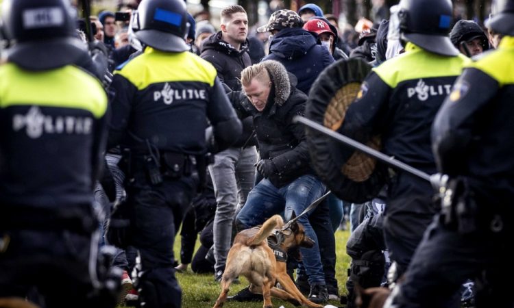 Nizozemska policija po tekmi konferenčne lige aretirala dva nogometaša Legie