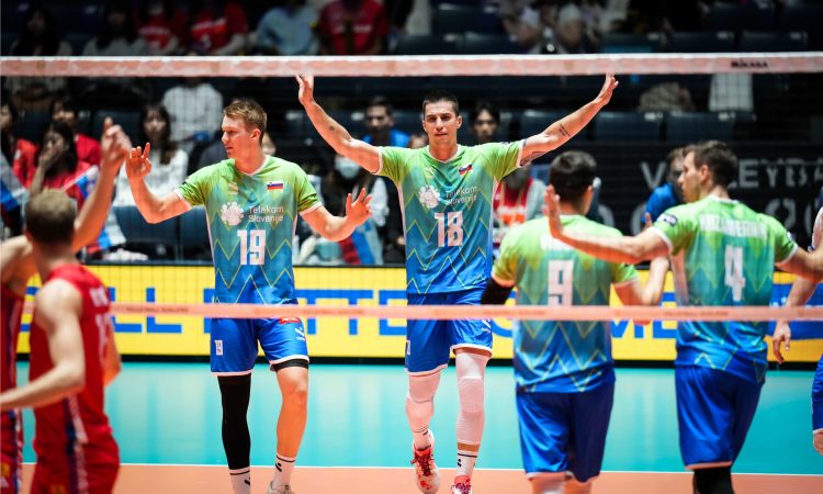 Slovenski odbojkarji za konec olimpijskih kvalifikacij s 3:0 premagali Srbe