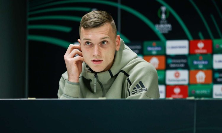 Vidovšek za dlje časa na bolniško