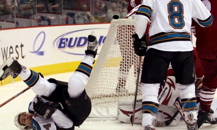 V NHL zmagi za Arizono in Pittsburgh
