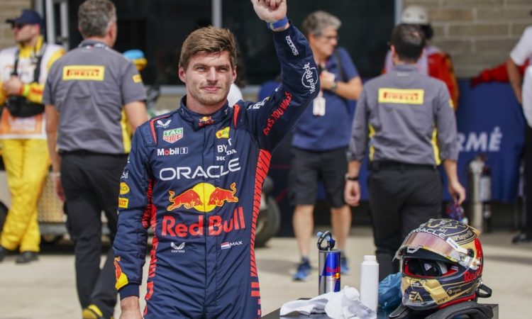 Verstappen s prvega mesta na sprinterski dirki