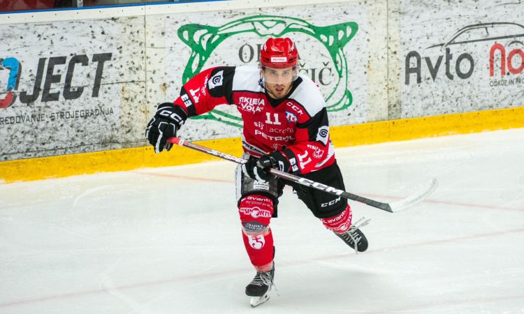Jeseničani po podaljšku klonili proti Kitzbühlu
