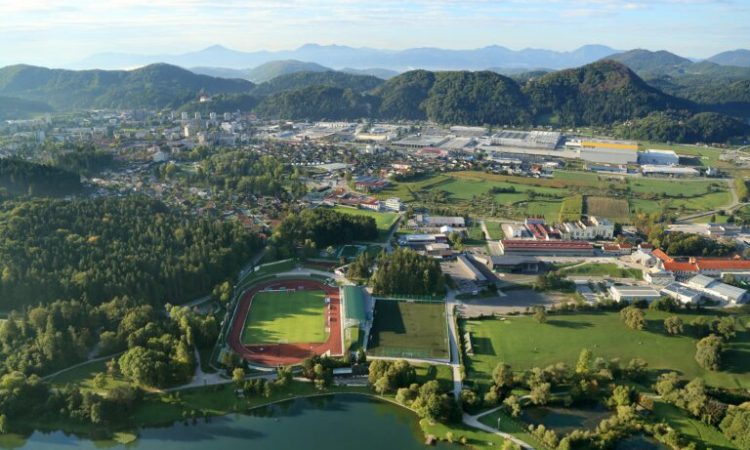 Urejanje daljnovoda pri mestnem stadionu in zasaditev 100 novih dreves 
