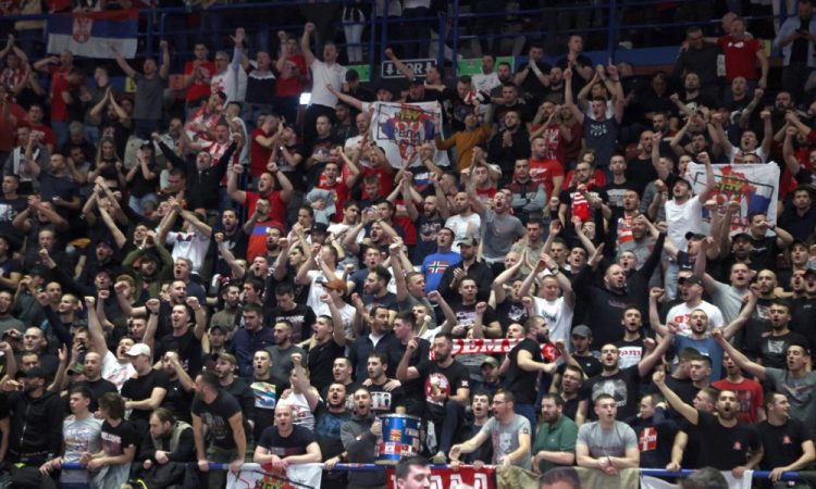 Crvena zvezda klonila v Barceloni, Alba pa doma