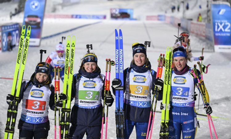Slovenske biatlonke 10. v štafeti 4 x 6 km, zmaga Norvežankam