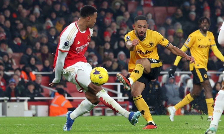 Arsenal bo vodilna ekipa tudi po 14. krogu