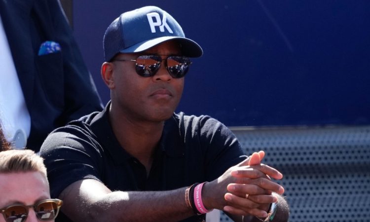 Patrick Kluivert izgubil trenersko delo v Adani
