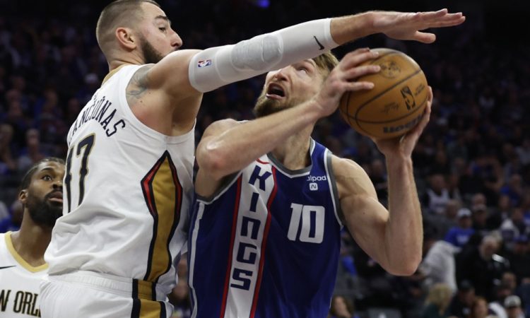 Indiana in New Orleans v polfinalu medsezonskega turnirja