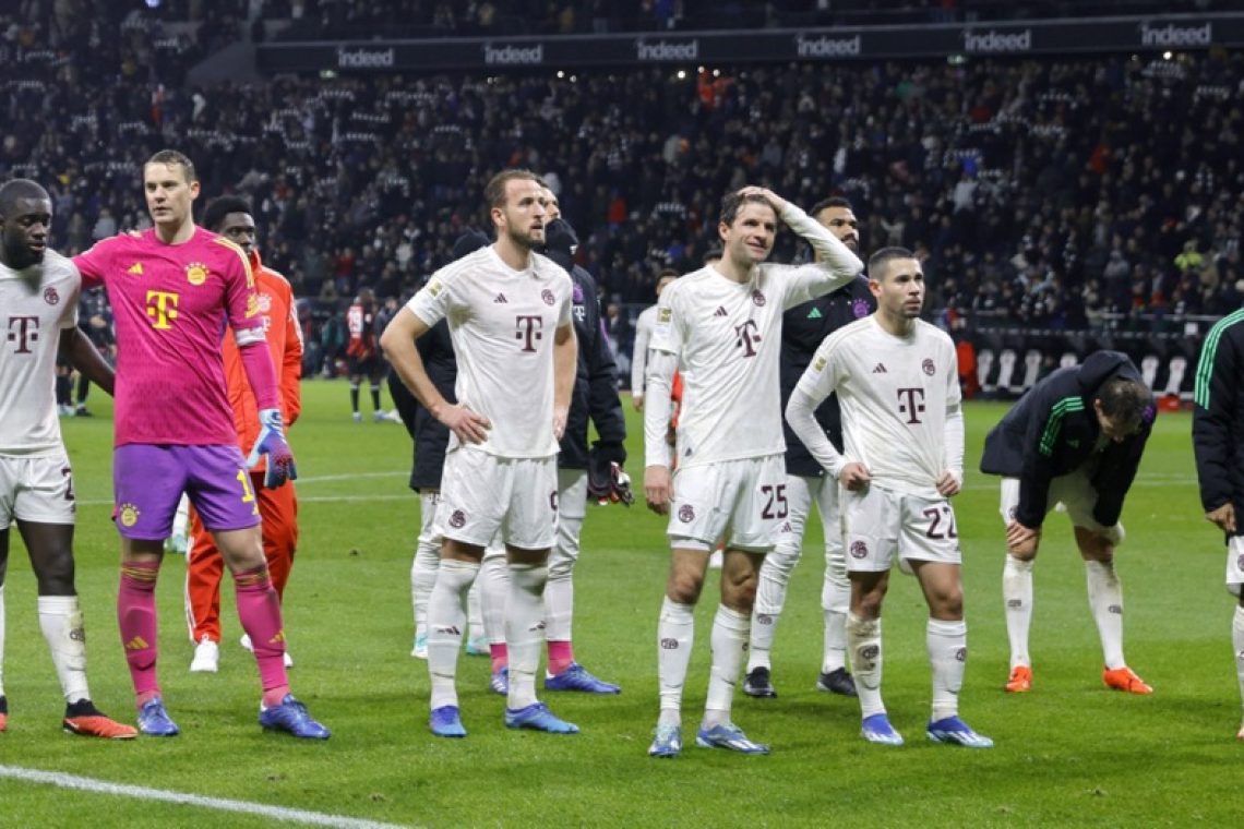Visok poraz Bayerna v Frankfurtu