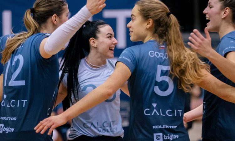 Kamničanke prvi del tekmovanja končale s popolnim izkupičkom