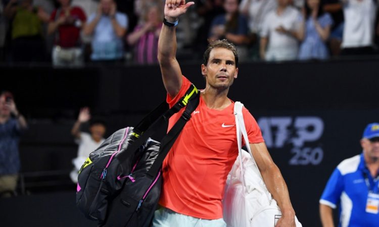 Nadal po treh neizkoriščenih zaključnih žogicah izpadel
