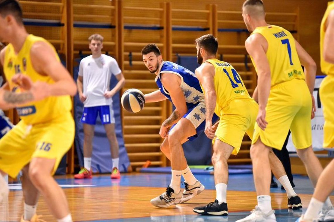Košarkarji GGD Šenčurja so premagali Rogaško s 74:73 (18:17, 38:37, 53:55).