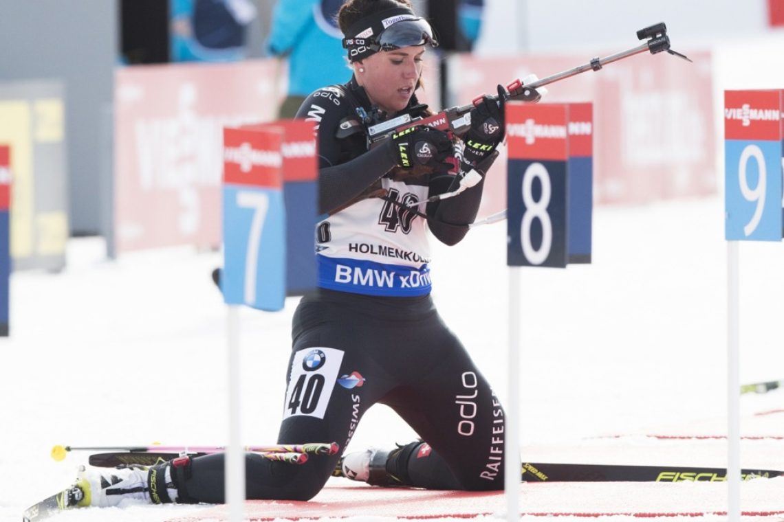 Häcki-Gross do prve zmage, Slovenke razočarale na strelišču