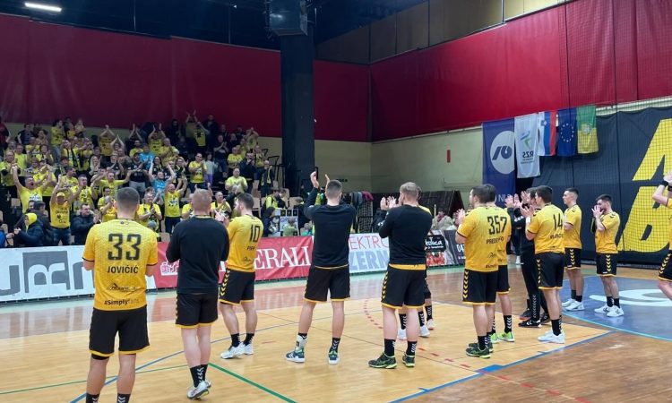 Rokometaši velenjskega Gorenja in trebanjskega Trima so se razšli z neodločenim izidom 23:23