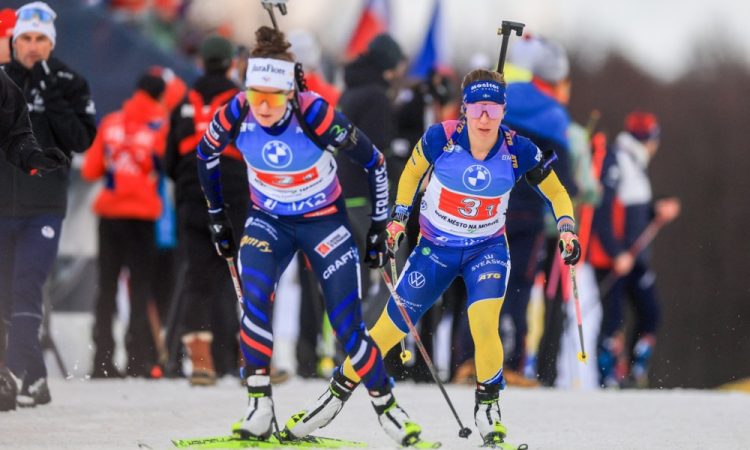 Štafetna preizkušnja Francozinjam, Slovenke takoj izgubile stikjam, Slovenke takoj izgubile stik