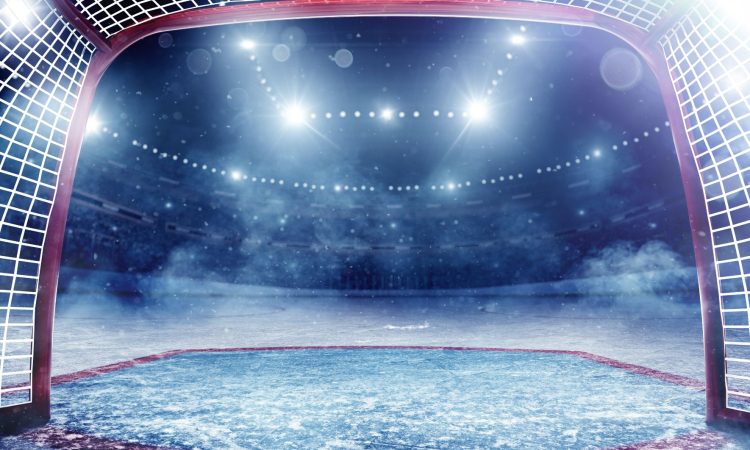 Carolina v NHL zmagala v Arizoni