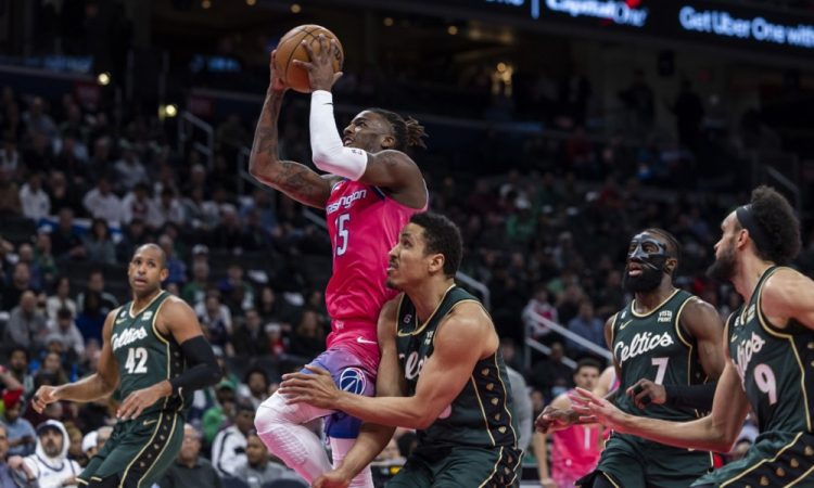 Boston nadigral Dallas, trojni dvojček Dončića