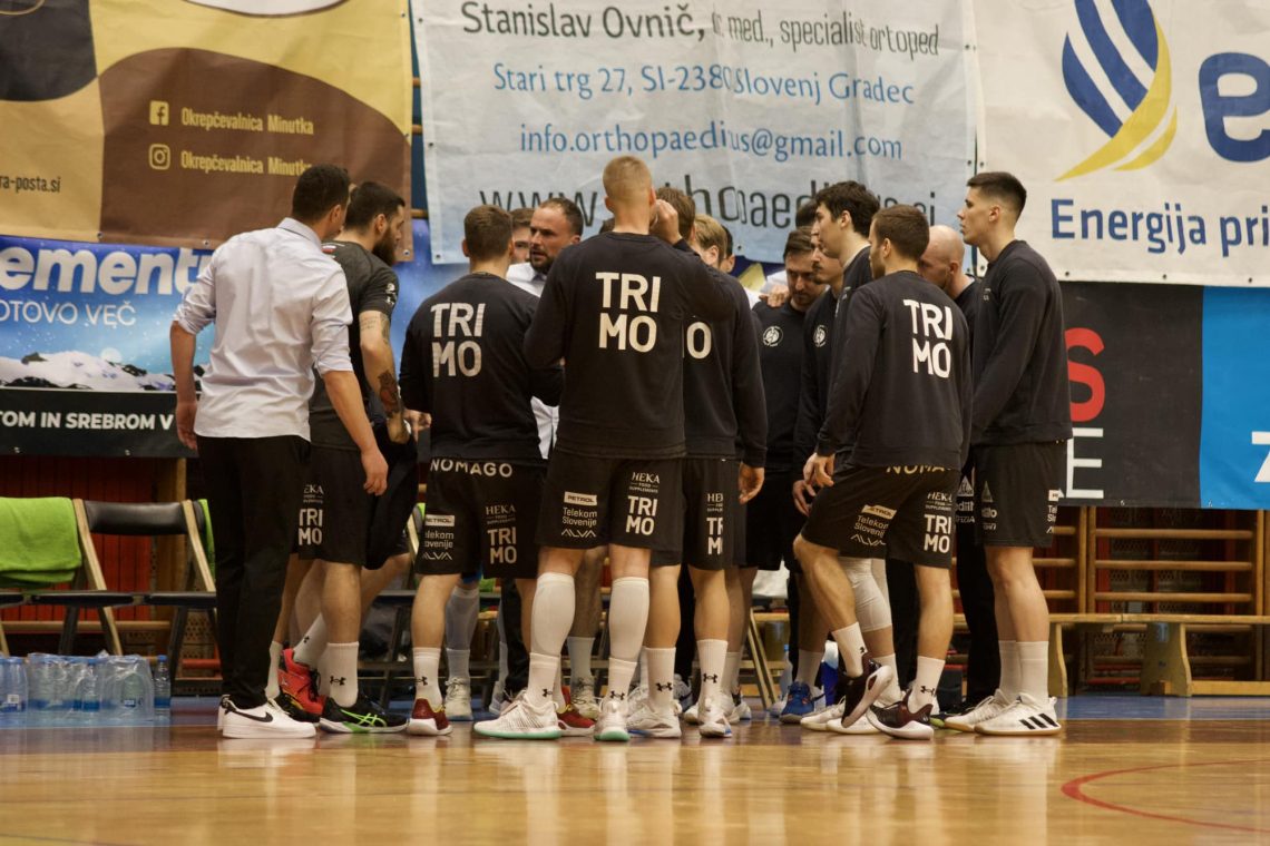 Rokometaši trebanjskega Trima so premagali Krko s 25:20 