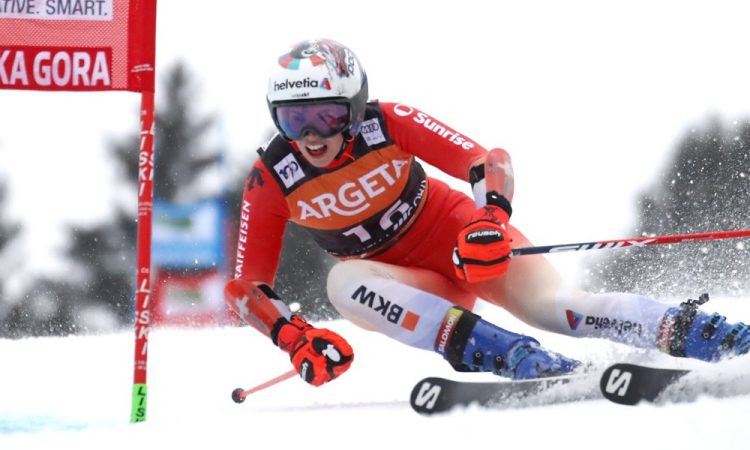 Po veleslalomu odpadel tudi slalom za svetovni pokal alpskih smučarjev v Kranjski Gori