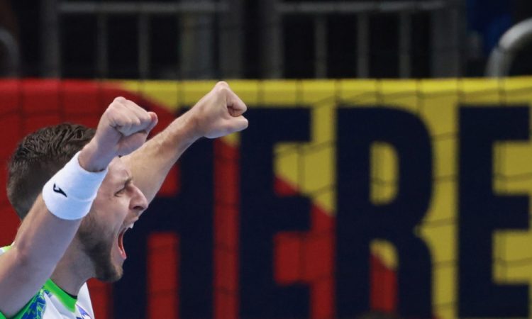 Na olimpijske kvalifikacije brez Marguča in Vujovića