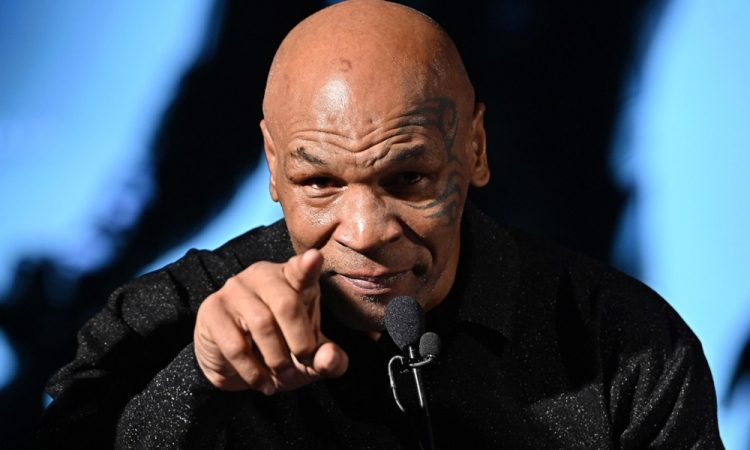 Tyson se za ekshibicijo vrača v ring