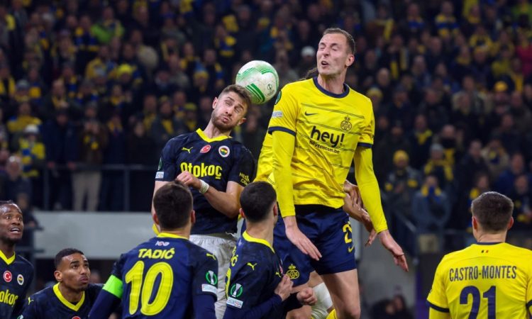 Visoka zmaga Fenerbahčeja, poraz Sturma