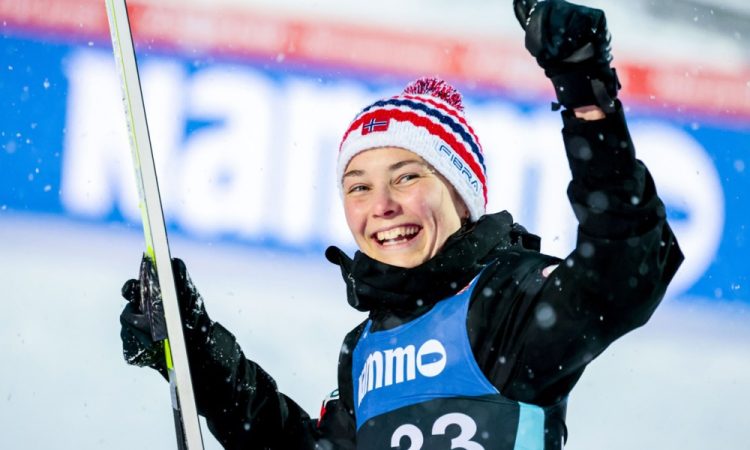 Silje Opseth po eni seriji zmagovalka Osla, Nika Prevc šesta