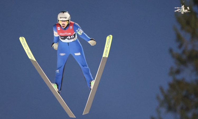 Nika Križnar tretja v Trondheimu, Nika Prevc peta
