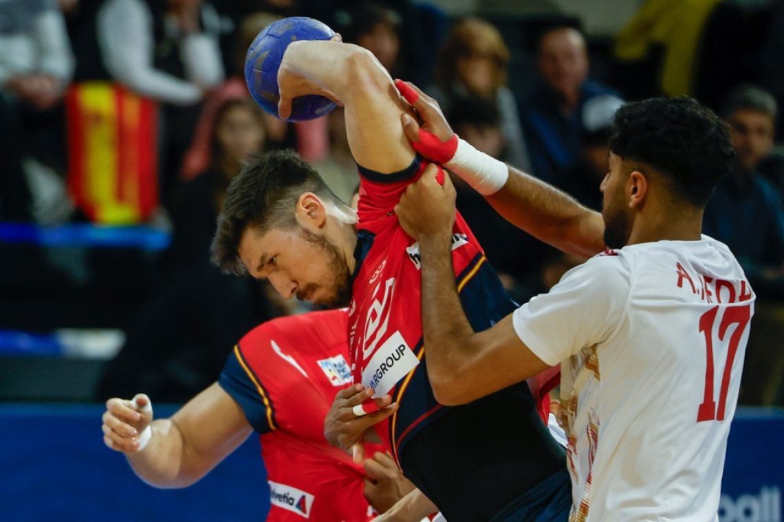 Španija za ogrevanje pred dvobojem s Slovenijo premagala Bahrajn