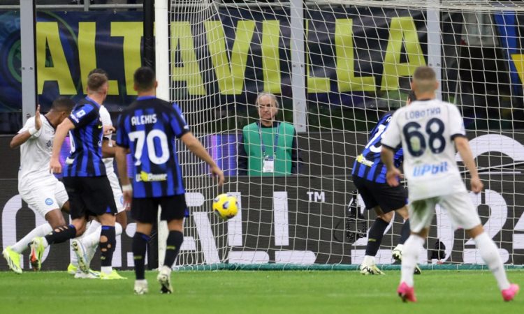 Milan po zmagi tri točke pred Juventusom 