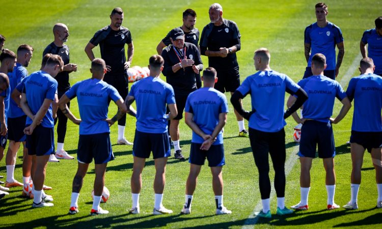 Slovenski nogometaši začenjajo priprave na Malto in Portugalsko