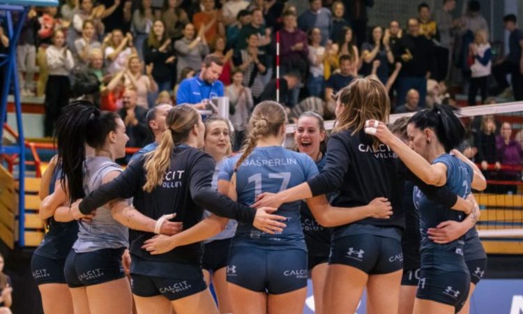 Odbojkarice Calcita po tesni prvi tekmi do vodstva v seriji finala