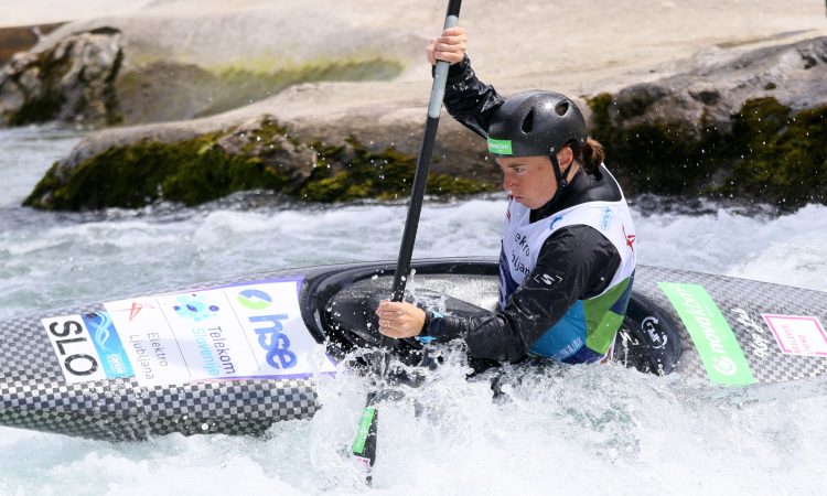 Kajakaši in kanuisti v Tacnu pokazali dobro formo