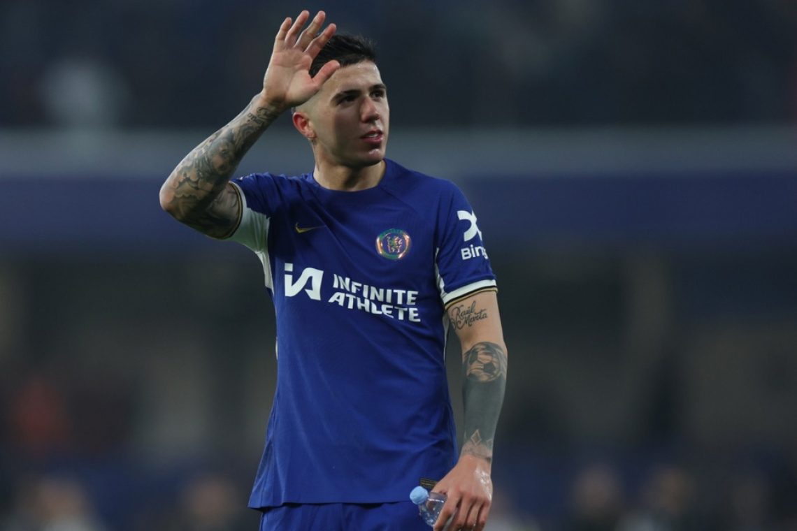 Enzo Fernandez zaradi poškodbe na prisilni počitek