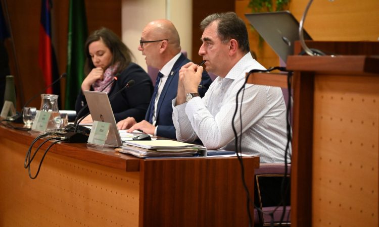 Občinski svet Mestne občine Krško o projektu JEK2