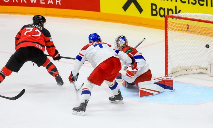 Znani vsi četrtfinalisti hokejskega SP, izpadli Britanci in Poljaki