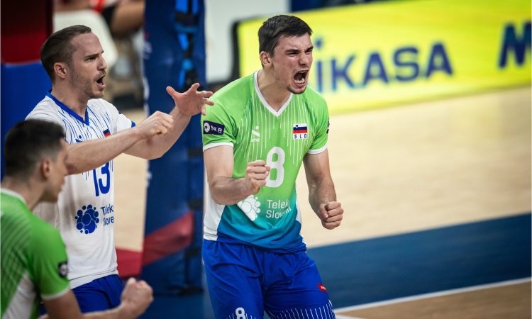 Slovenski odbojkarji v ligi narodov še tretjič zmagali, s 3:2 so bili boljši od Kanade