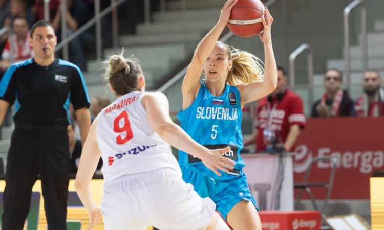 Tina Cvijanović ostaja v Italiji
