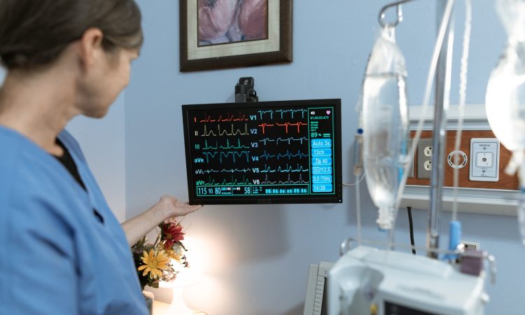 V 26 družinskih ambulantah okrepitev z diplomirano medicinsko sestro