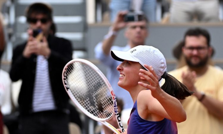 Iga Swiatek z novo zastrašujočo predstavo v polfinalu Rolanda Garrosa