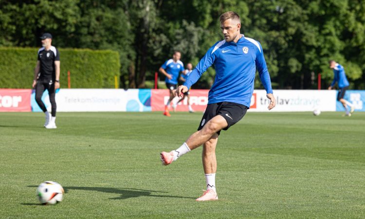 Slovenski nogometaši po zmago tudi proti Bolgarom, Kek še ni določil končnega seznama