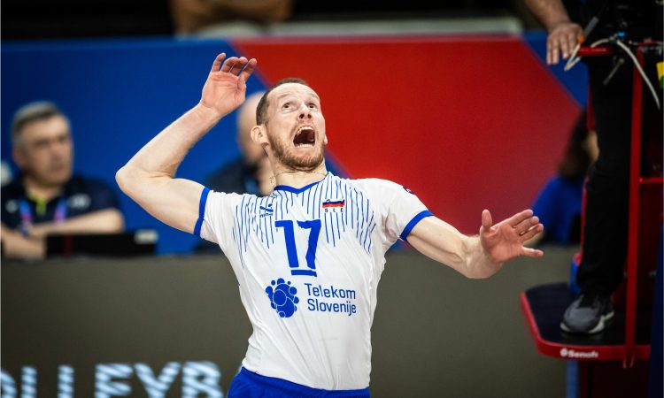 Slovenski odbojkarji po hudem boju boljši še od Brazilcev 