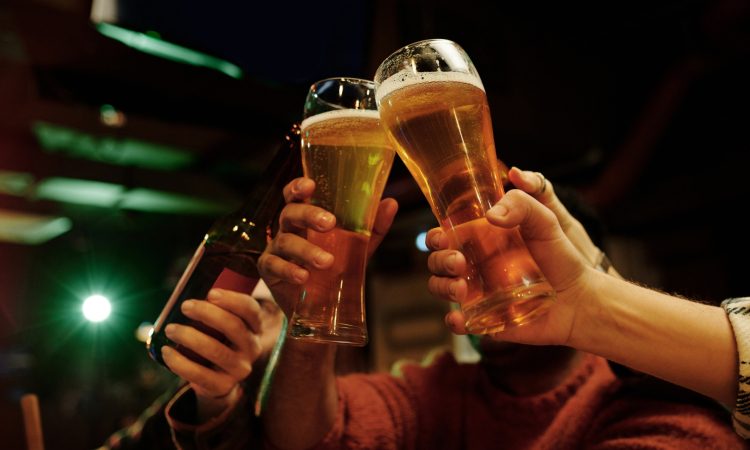 Na tekmi Anglija - Srbija zgolj pivo manjše jakosti